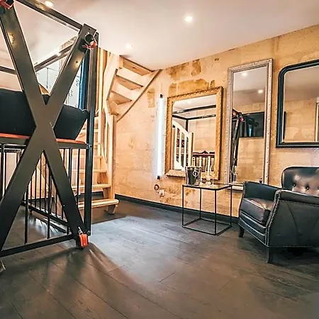 Hotel miłości Playroom Avec Salle De Jeux Pour Adultes Et Lit A Eau Chauffant 2*